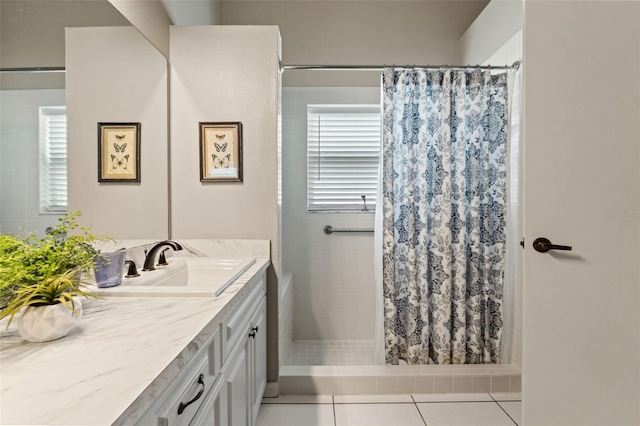bathroom with vanity, plenty of natural light, and a shower with shower curtain