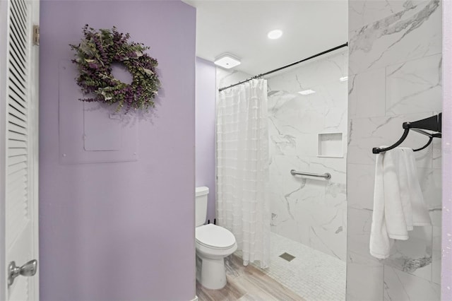 6519 Thicket Trl, New Port Richey, FL 34653 - full bathroom featuring a marble finish shower, wood finished floors, and a closet