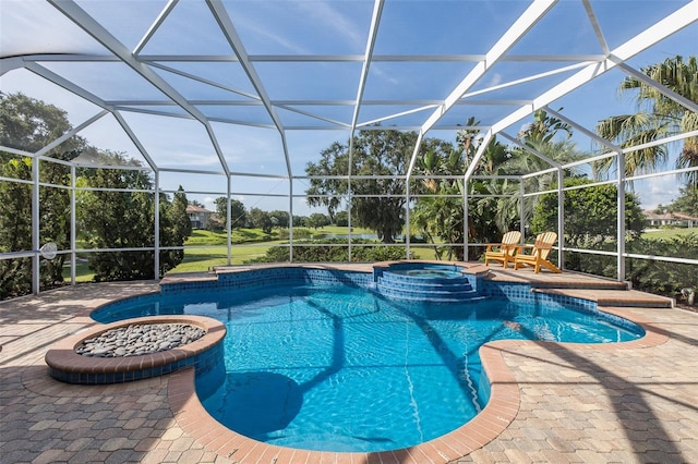 10508 Pontofino Cir, Trinity, FL 34655 - view of pool featuring a pool with connected hot tub, a patio area, and glass enclosure