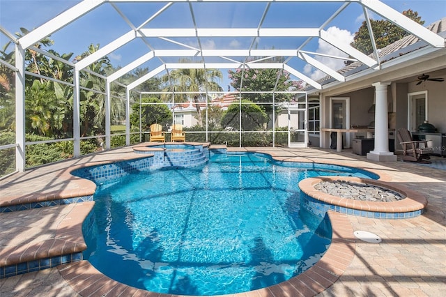 10508 Pontofino Cir, Trinity, FL 34655 - view of swimming pool with a pool with connected hot tub, a patio, ceiling fan, and glass enclosure