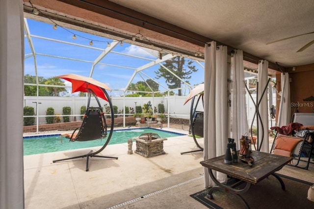 3539 Anniversary Ct, New Port Richey, FL 34653 - view of pool featuring a patio area, a fenced backyard, and a lanai
