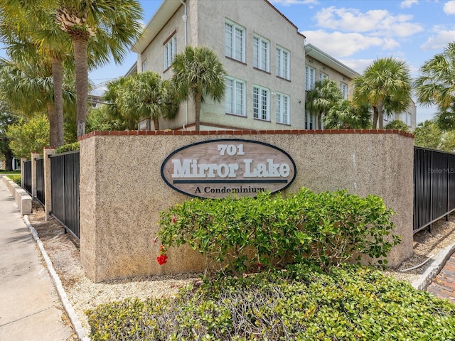 701 Mirror Lake Dr N Unit 309, Saint Petersburg, FL 33701 - photo 2