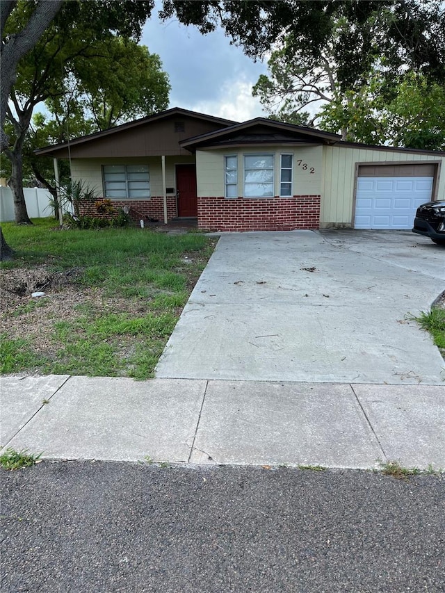 732 62nd Ave NE, Saint Petersburg, FL 33702 - photo 1
