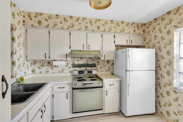 11120 Carriage Hill Dr Unit 1, Port Richey, FL 34668 - photo 4