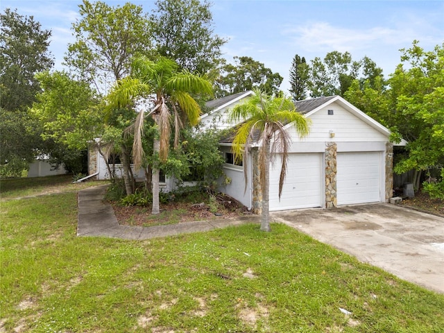 600 Ivey Ln, Tarpon Springs, FL 34689 - photo 1