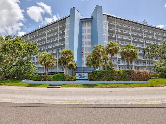 4939 Floramar Ter Unit 808, New Port Richey, FL 34652 - photo 34