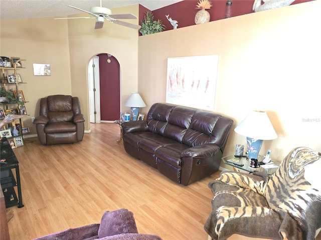13271 Linden Dr, Spring Hill, FL 34609 - photo 2