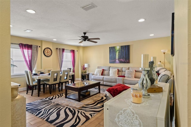 2526 Lake Ellen Ln, Tampa, FL 33618 - photo 33