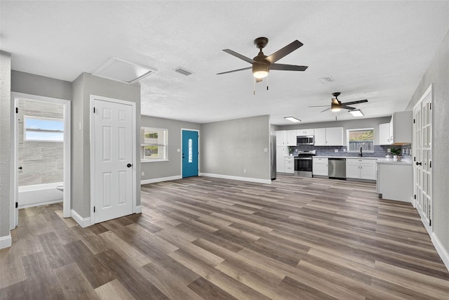 6965 21st St N, Saint Petersburg, FL 33702 - photo 6
