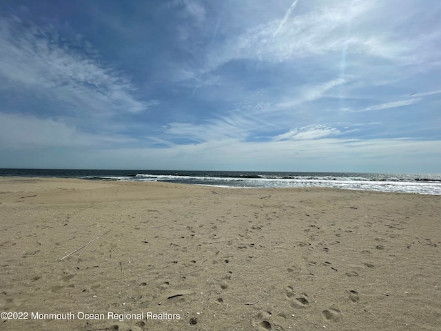 Listing photo 3 for 1500 Ocean Ave, Sea Bright NJ 07760