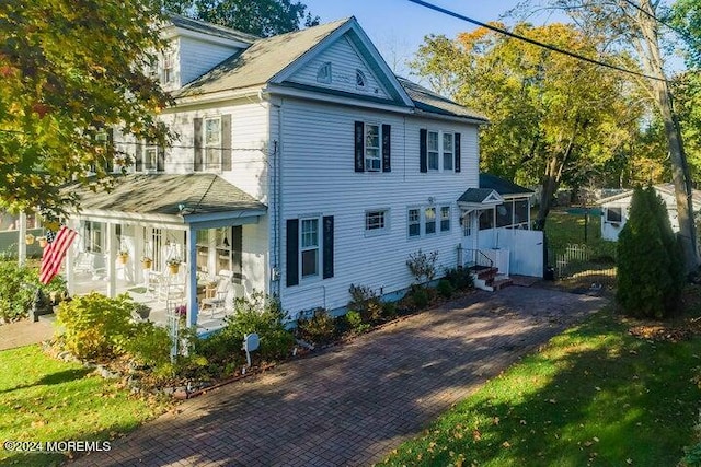 view of front of home