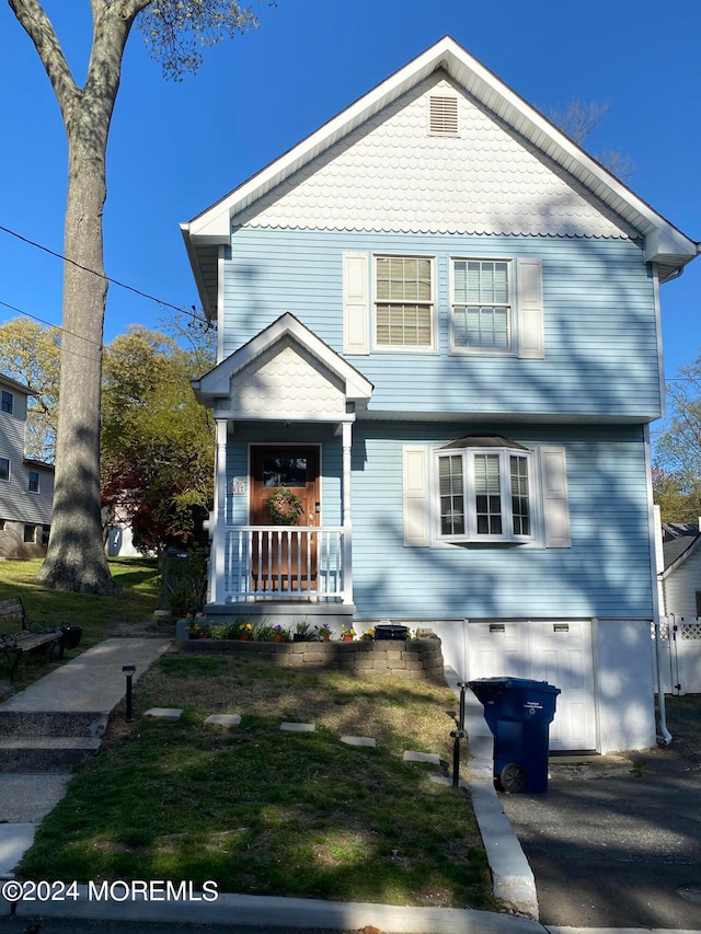 view of front facade featuring a porch