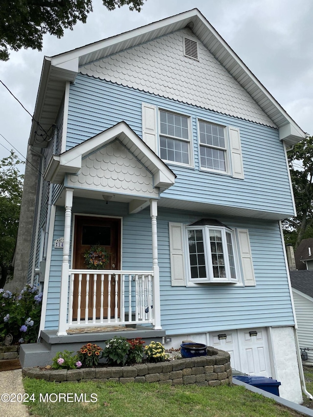 view of front of property with covered porch