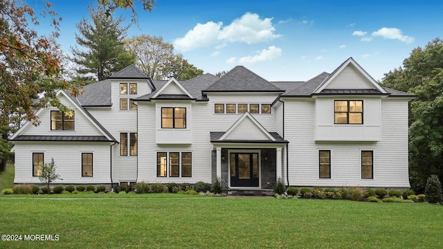 view of front of house featuring a front yard