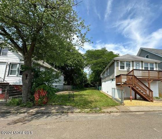 Listing photo 2 for 13 Brookside Ave, Keansburg NJ 07734