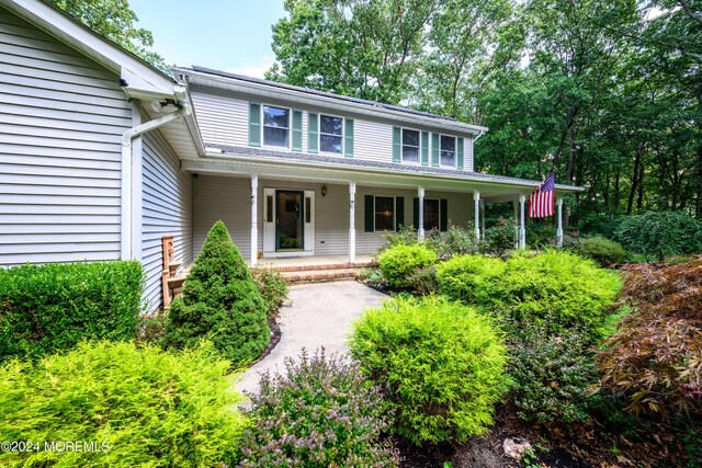 view of front of house with covered porch