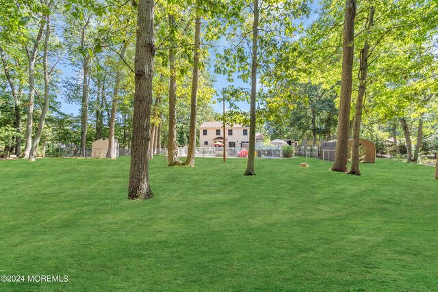 view of yard featuring fence