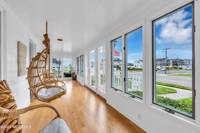 view of sunroom / solarium