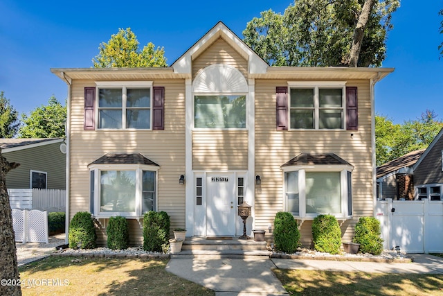 view of front of house