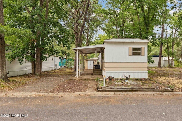 view of manufactured / mobile home