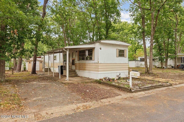 view of manufactured / mobile home