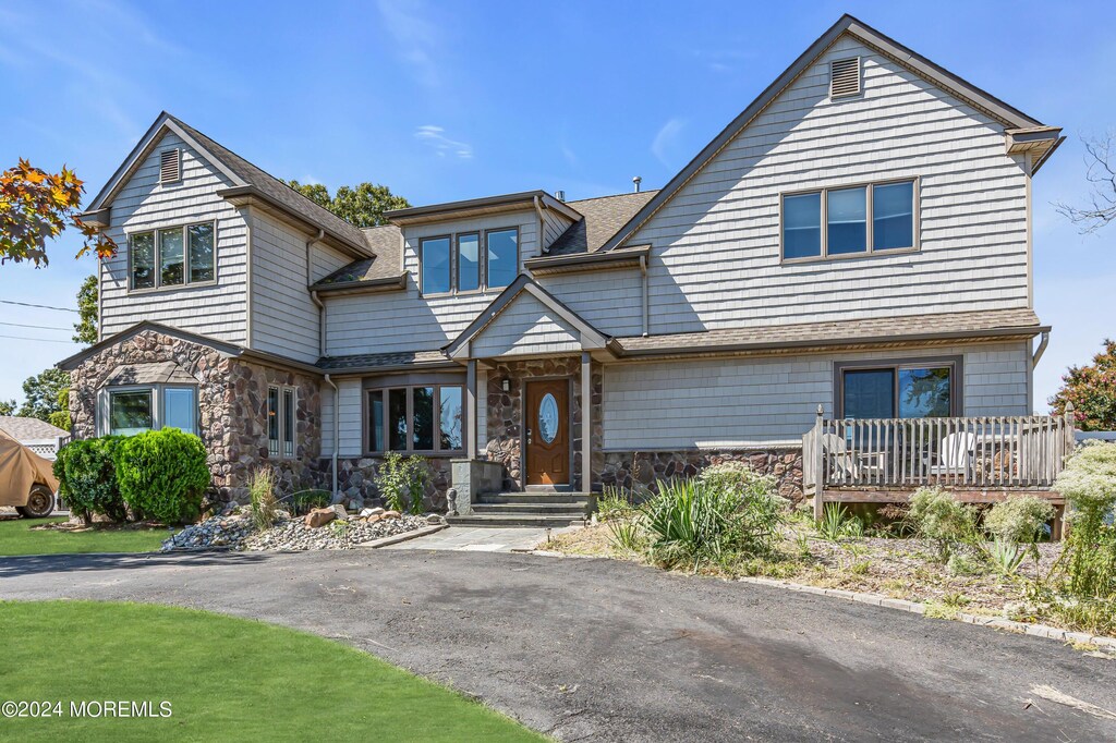 view of front of home featuring a deck