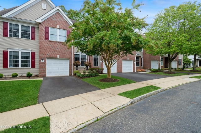 Listing photo 3 for 107 Ironwood Ct, Middletown NJ 07748