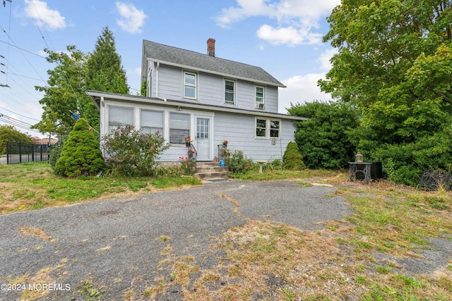 view of front of house