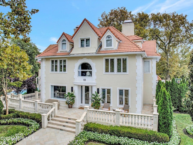 view of mediterranean / spanish-style house