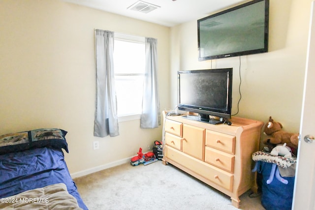 bedroom with carpet flooring