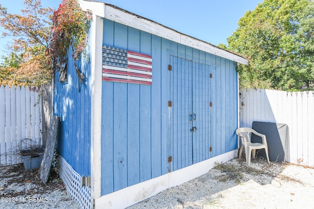 view of outbuilding