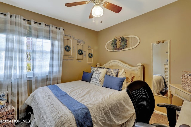 bedroom with ceiling fan