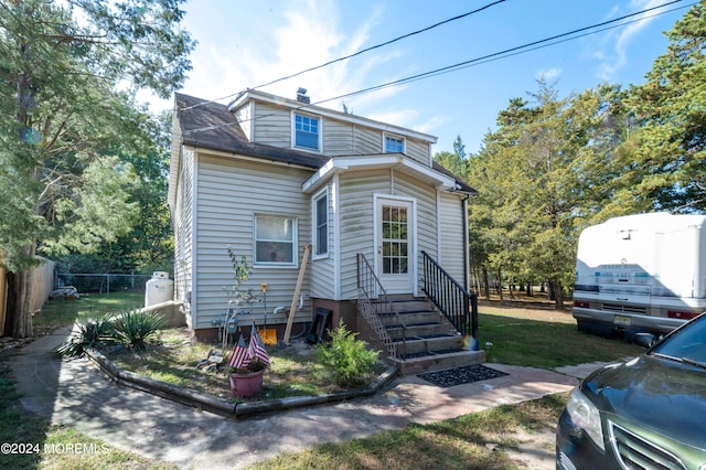 view of front of property