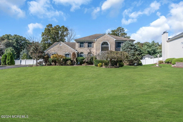 view of front of house with a front yard