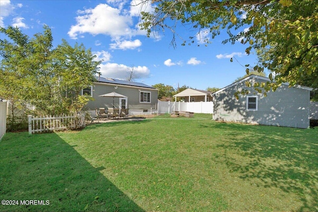 view of yard with a patio