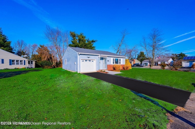 view of yard featuring a garage