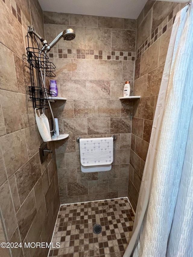 bathroom with walk in shower