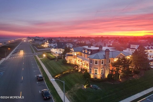 view of aerial view at dusk