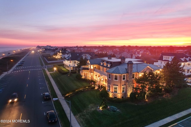 view of aerial view at dusk