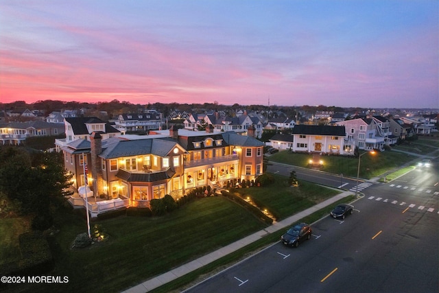 view of aerial view at dusk