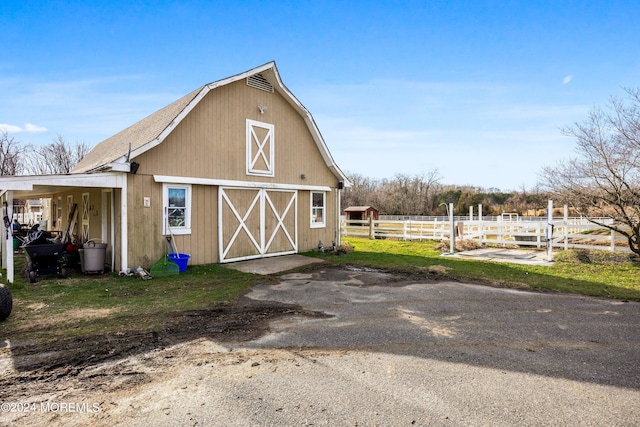 view of outbuilding