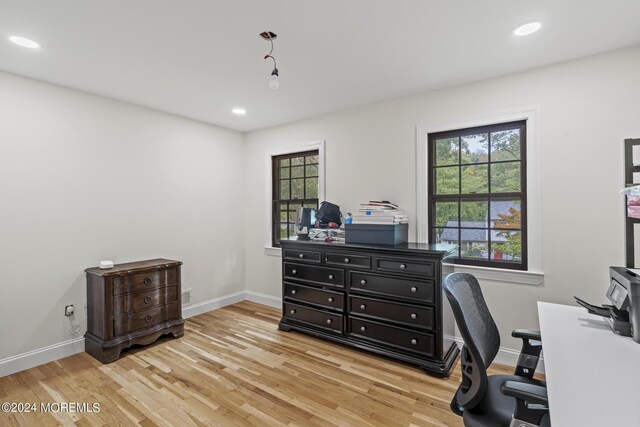 34 Brookside Cir, Marlboro, NJ 07746 - photo 21