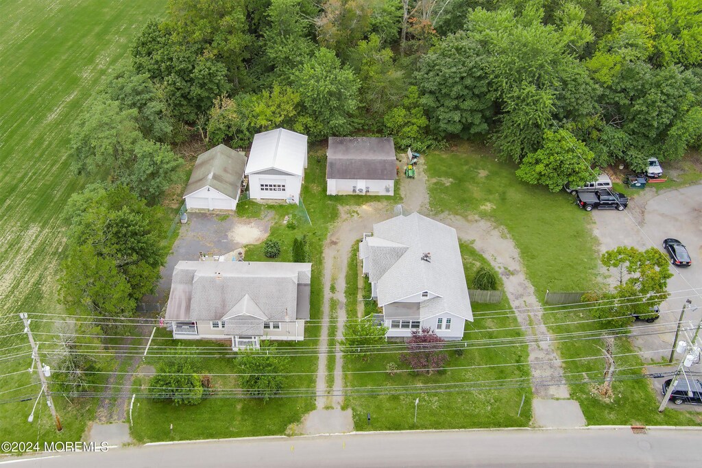 720 Park Ave, Freehold, NJ 07728 - photo 1