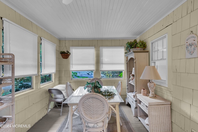 view of sunroom / solarium