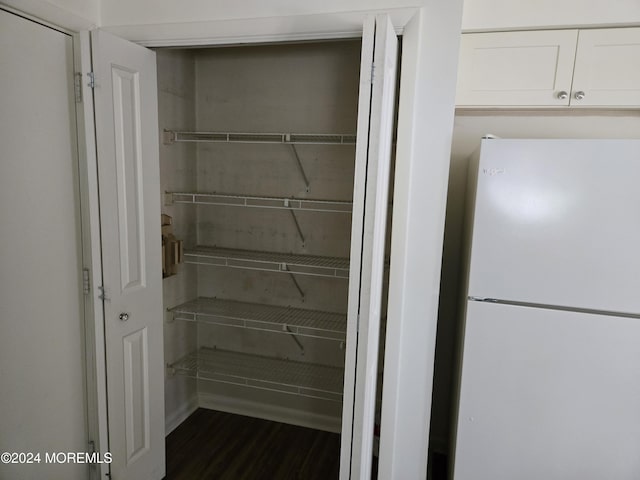 813 Beechmont St, Toms River, NJ 08757 - view of pantry
