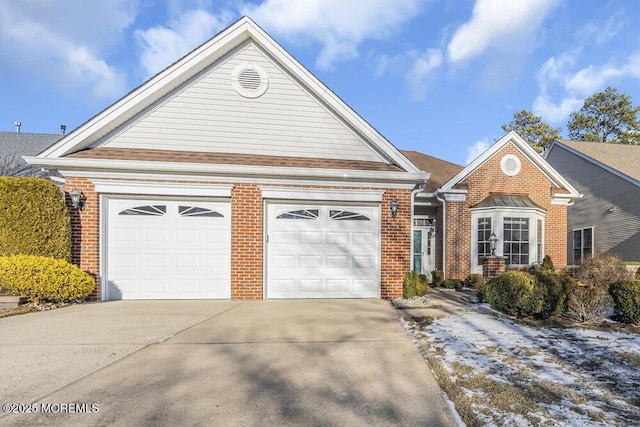 view of front facade featuring a garage