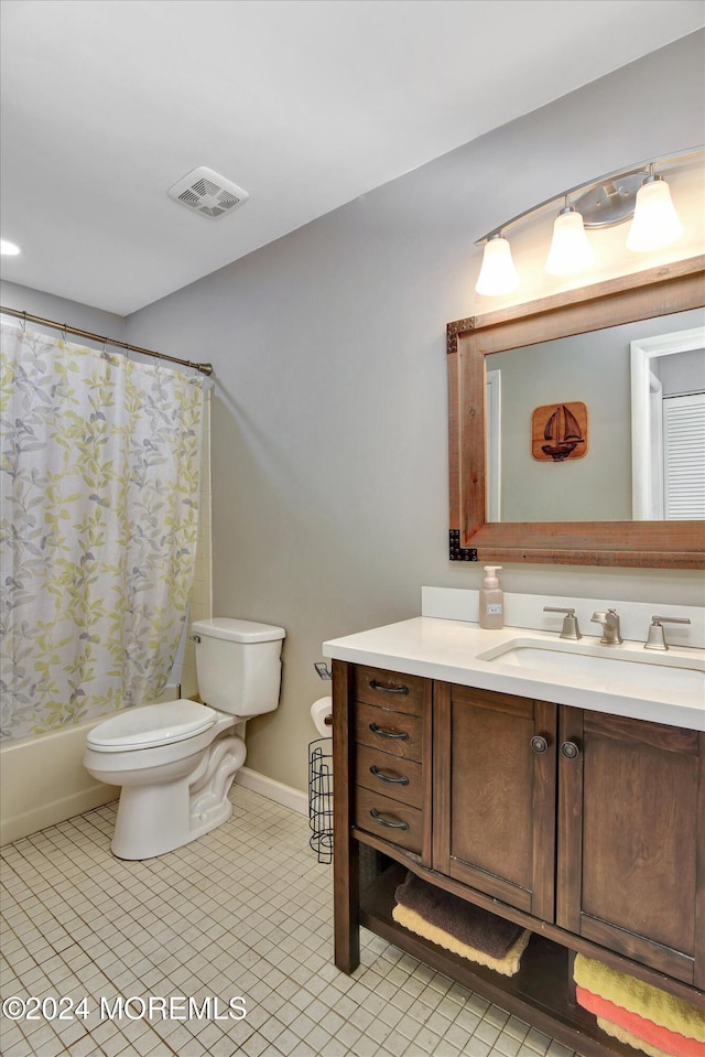 1801 Lilly Ln, Jackson, NJ 08527 - bathroom with toilet, vanity, shower / bathtub combination with curtain, baseboards, and tile patterned flooring