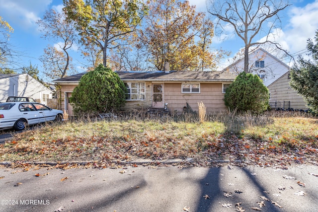 view of front of property