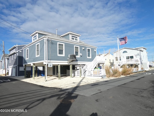 view of front of house