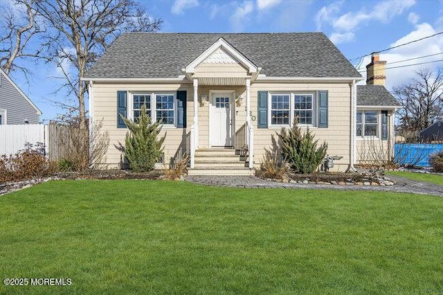 view of front of property with a front yard